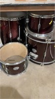 First act drum set