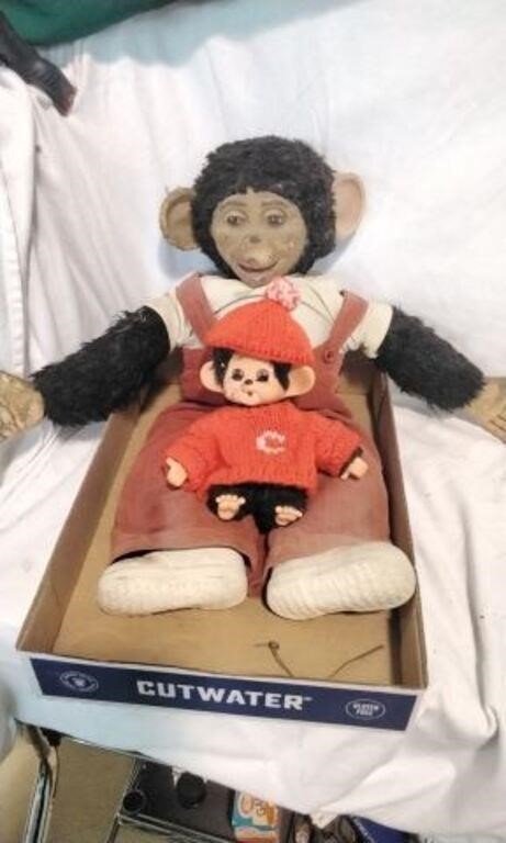 Vintage stuffed monkeys.