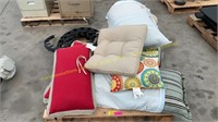 Patio Cushions/Pillows, Edging