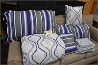 King size linens w/ reversible comforter