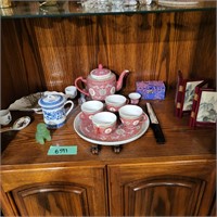 B571 Ashian themed decorative Tea pot and cups