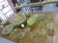 LARGE COLLECTION OF AMBER DEPRESSION GLASS DINNERW
