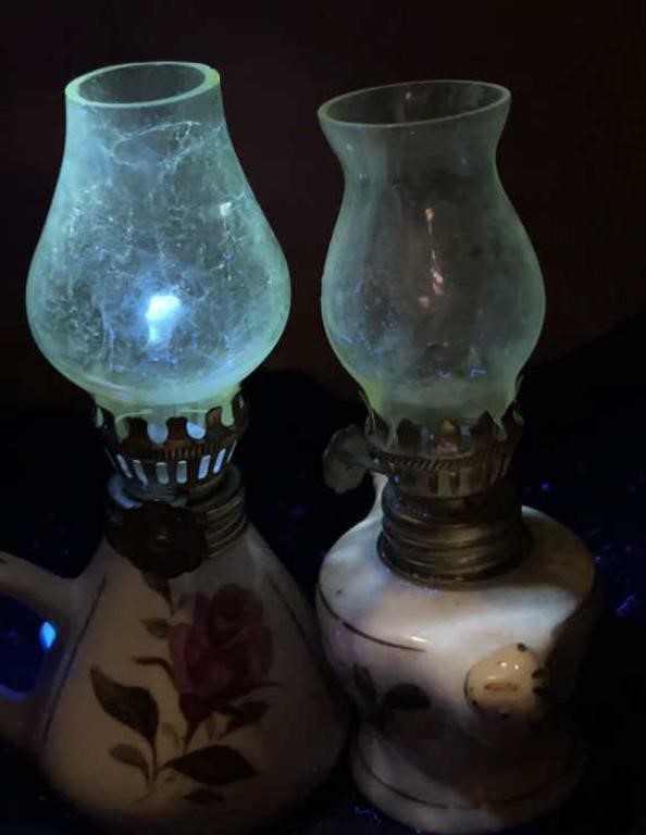 Tiny Porcelain Oil Lamps, Shades Uranium