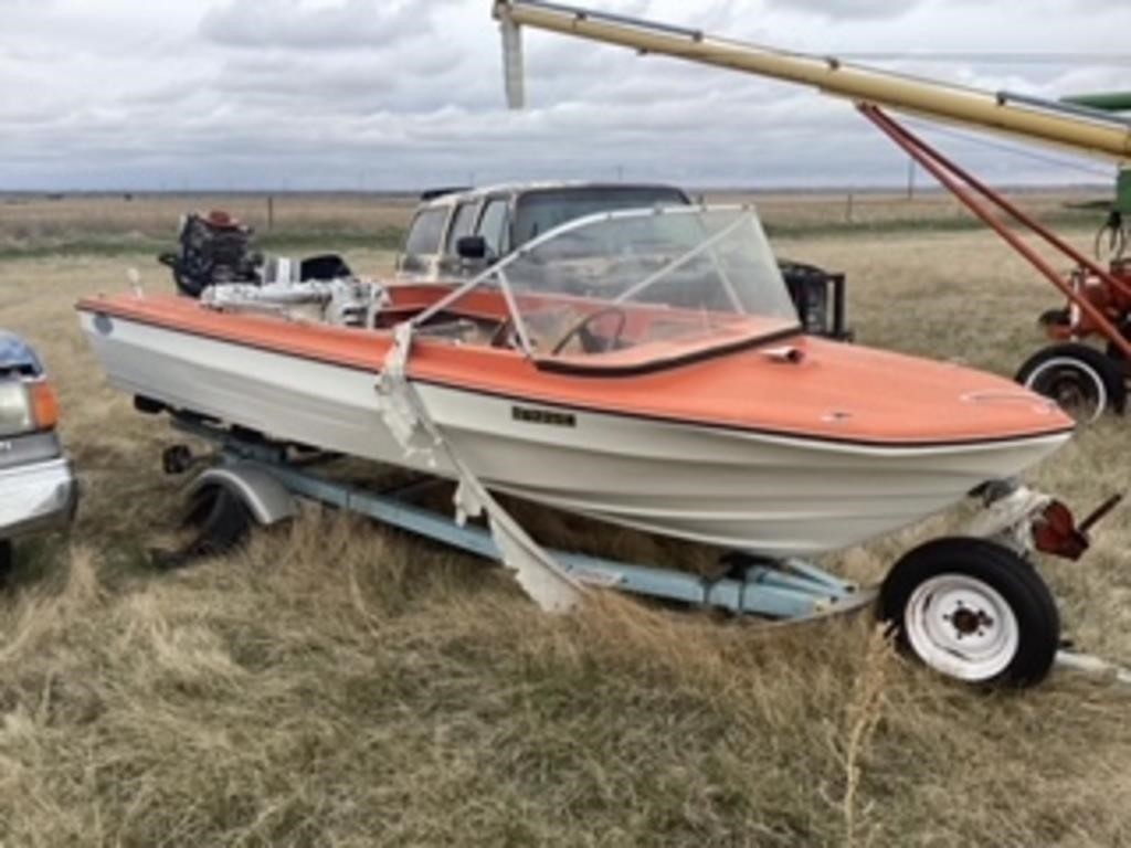 Glastron 14 ftfibregass boat. 50 hp motor and