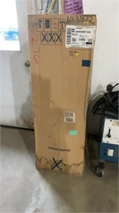 40 gallon Reliance hot water heater in box