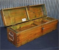 VTG country Pine toolbox w/ tray