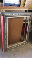 WALL MIRROR & PICTURE FRAMES