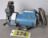 Robinair 15075 vacuum pump