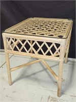 Glass Top Bamboo Side Table
23×21.5×25.5