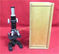 VTG Edmund 300X Microscope w/Storage Box