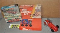 VTG air brush set, wind-up toy, empty model boxes
