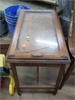 19" Tall End Table w/ Serving Tray