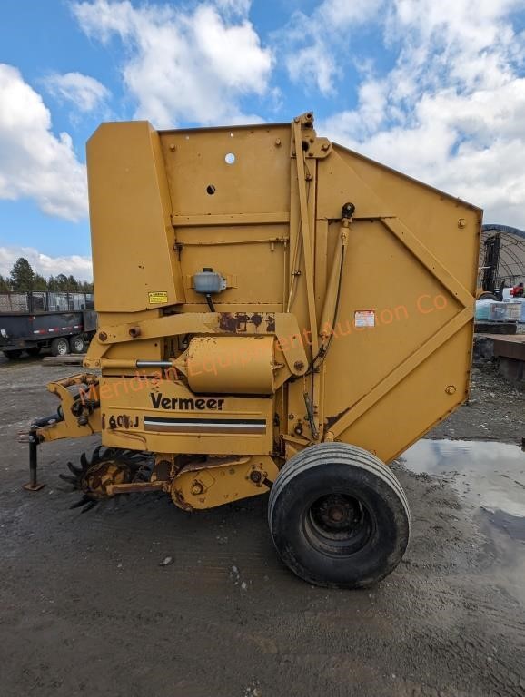 Vermer 6045 Round Baler