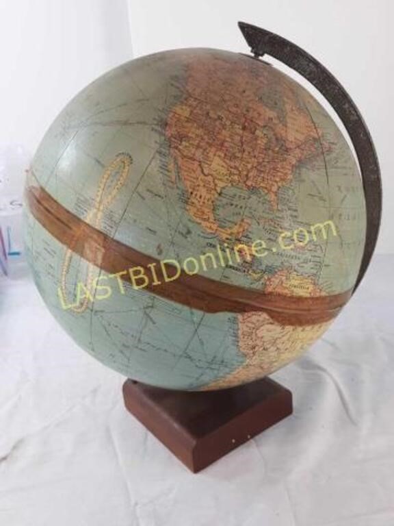 Vintage "New Peerless 12 inch Globe"