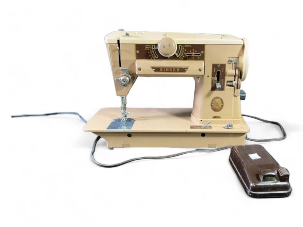 Powered on Vintage Singer model 401A sewing