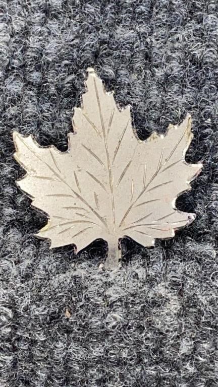 Sterling Silver Maple Leaf Brooch 4.45 Grams