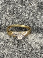 10KTT Diamond Ring Size 8 1.8 Gram