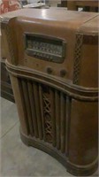 Vintage Motorola Model 83K1 Short Wave Radio