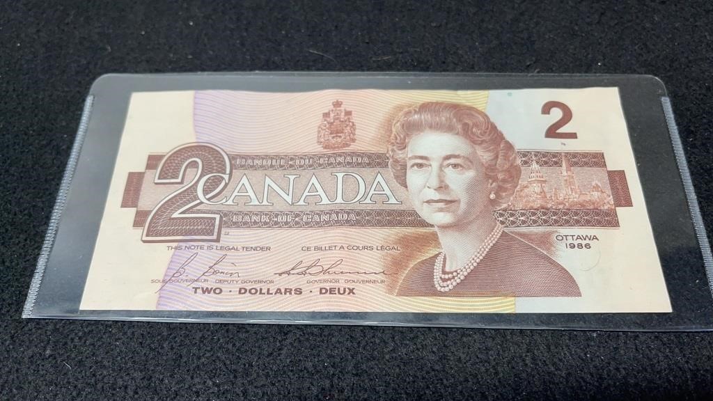 1986 Circulated Canada 2 Dollar Bill