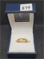 $140 size 7 Gold tone Ring