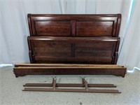 (1) Vintage Wooden Sleigh Bed Frame