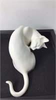 Grooming Cat Sculpture Signed Anthony Freeman U16J
