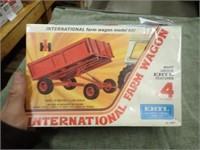 Ertl IH Farm Wagon Model Kit - New In Box!