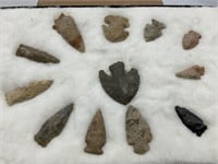 NATIVE AMERICAN ARTIFACTS -12 ARROWHEADS TOTAL