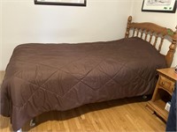 Single bed, maple headboard/mattress,