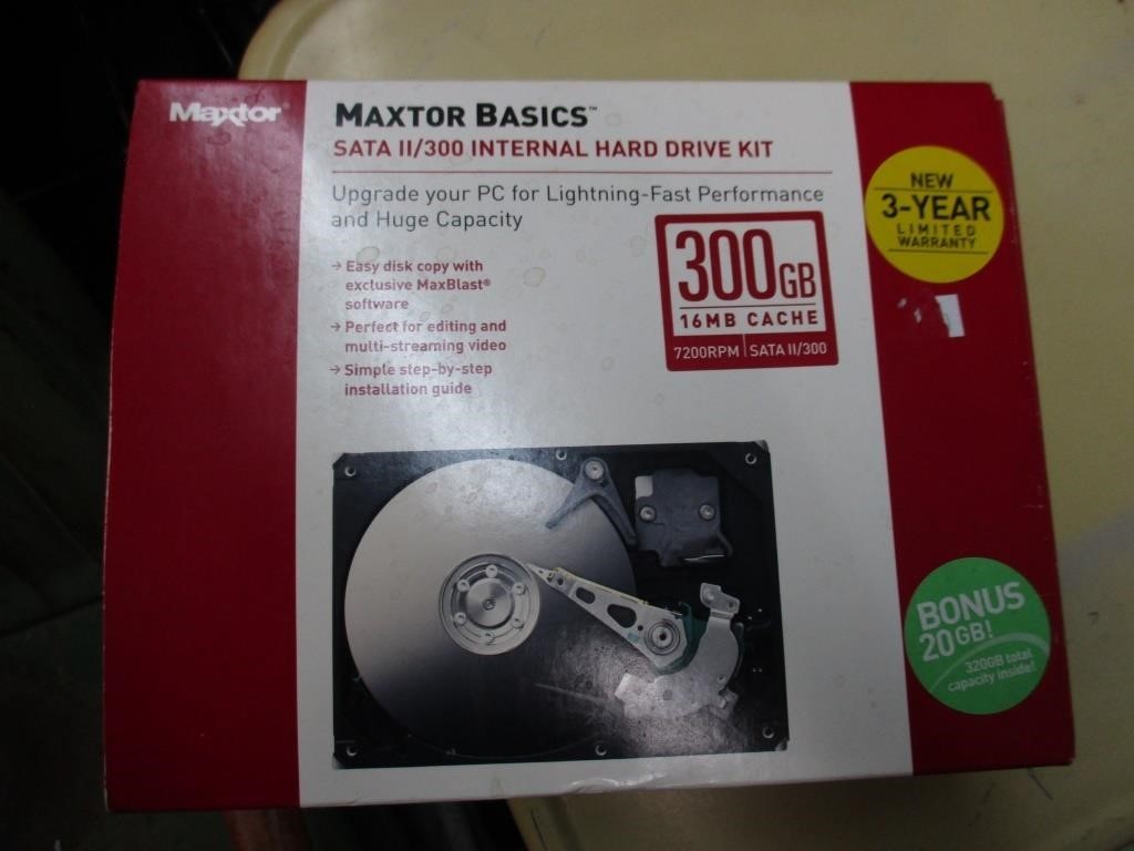Maxtor 300GB SATA 11/300 Internal Hard Drive