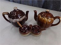 Tea pots, sugar and creamer