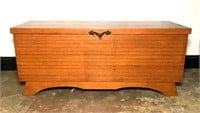 Lane Cedar Chest with Attached Tray