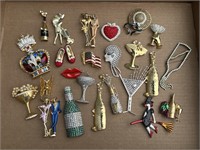 Assorted Ladies Costume Brooches