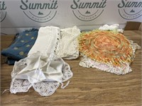 Vintage Pure linen Handmade lace appears handbag