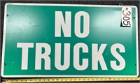 31x17 Green Metal No Trucks Road Sign
