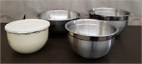 Lot of 4 Stainless Steel & Enamel Mixing Bowls