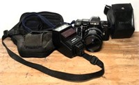 Minolta 7000 35MM Camera & Flash in Bag