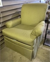 (Q) Green Fairfield Chair 36”
