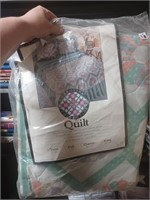 Carolina Collection Twin Quilt- New
