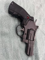 Co2 BB gun revolver