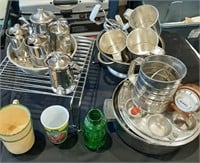 Miscellaneous kitchenware
