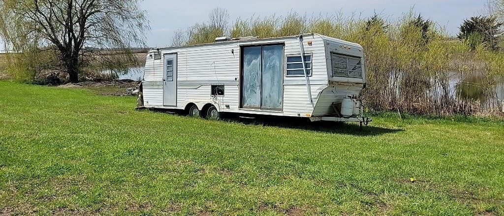 25 ft. Housetrailer - AS IS
