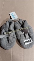 18-24M BABY CARTER'S SLIPPERS