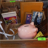 CERAMIC PIGGY BANK, METAL CANDLE HOLDERS, MARBLE>>