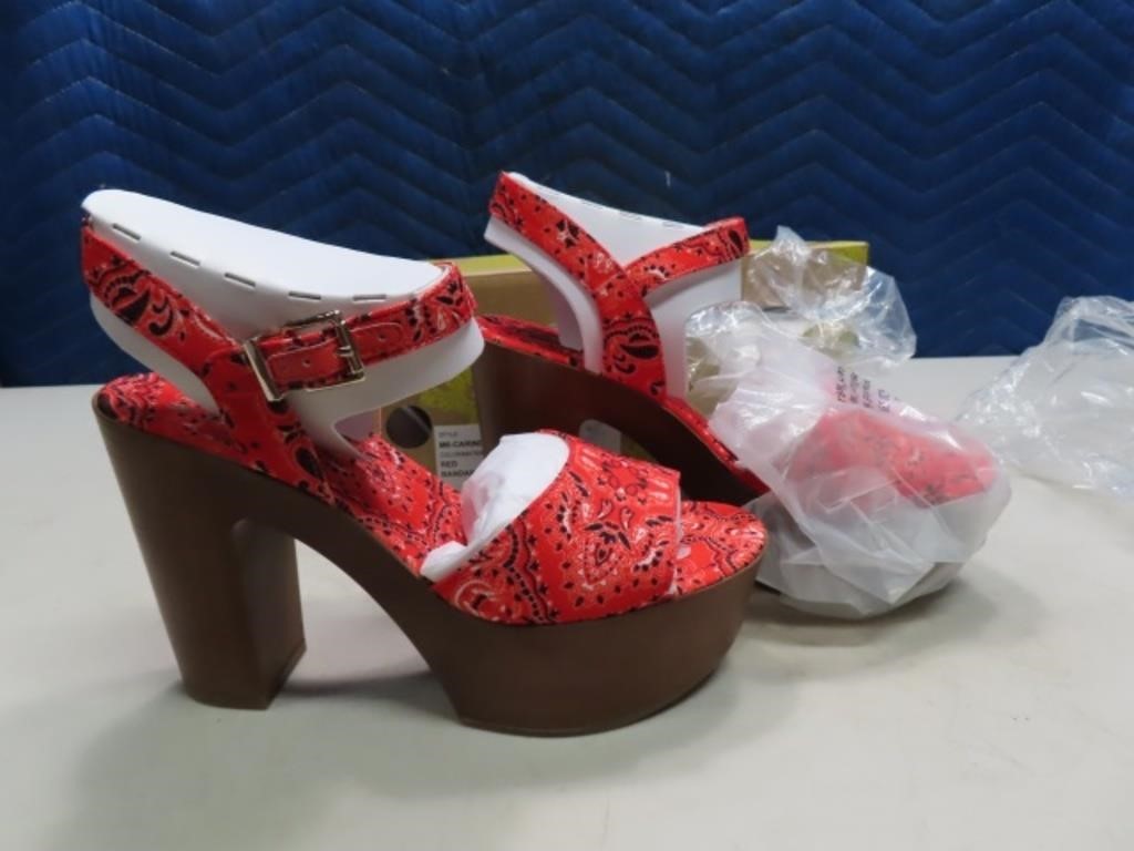 New Womens 7.5 RedPaisley Bandana Print Pumps shoe