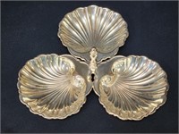 SCALLOPED SHELL 3 SECTION SERVING DISH