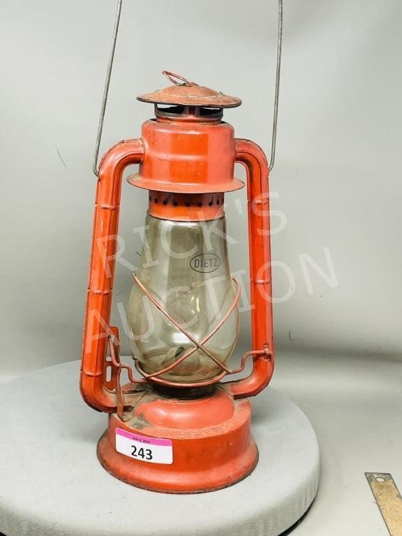 vintage Dietz lantern - 15" tall