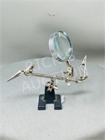 hobbyist fly tie vice and magnifier