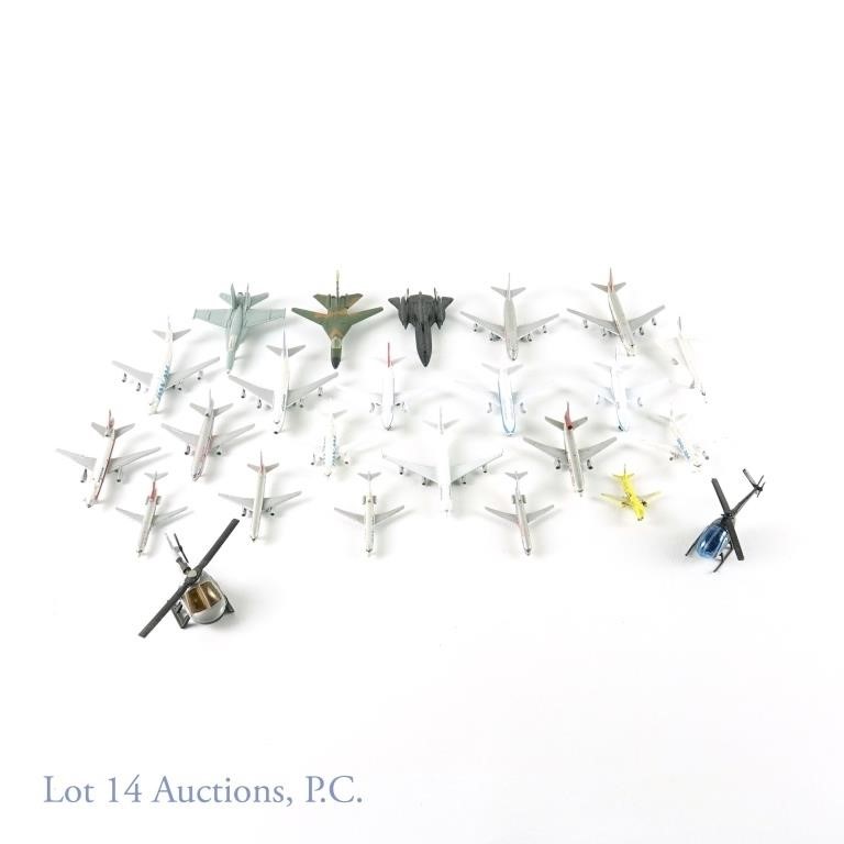 Die Cast Metal Airline Airplanes, 2 Helicopters