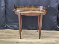 OVAL BAR TABLE WITH REMOVABLE TRAY TOP